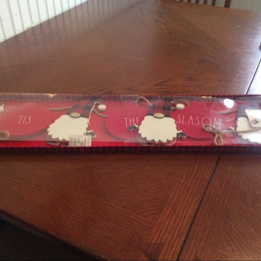 Rae Dunn TIS THE SEASON Christmas Garland - Picture 2 of 5